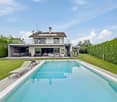 Magnifique propriété moderne avec piscine