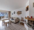 Exclusivité - Joli appartement traversant avec terrasse et belle vue sur le Jura