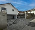 Maison villageoise de charme avec jardins et terrasses privatifs (250 m2). Disponible de suite