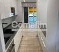 Moderno, pratico e con piscina