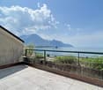 Top floor apartment on the lakefront