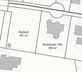Floor plan showing a plot of land (947 m²) and an existing villa (898 m²).