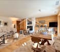 Exclusive Living - Spacious, Bright & Central!