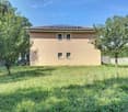 En exclusivité, Maison avec deux logements sur la commune de Vich.