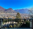 Elegante villa con piscina e romantica vista lago