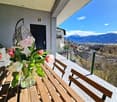 Appartamento con vista e giardino