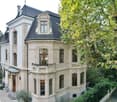 HERRSCHAFTLICHE STADTVILLA IM JUGENDSTIL MIT POOL