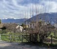 ATTRAENTE PROPRIETÀ DA SOGNO CON VISTA LAGO
