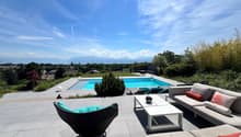 vue lac et piscine