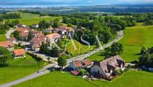 À la campagne, proche des commodités