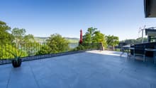 Grosse Terrasse mit 60 m2