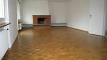 Wohnzimmer (früher zwei getrennte Zimmer)