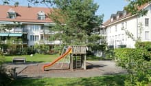 Spielplatz_im_Innenhof.jpg
