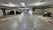 Einstellhalle