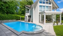 Gartenoase mit Pool