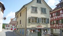 Blick zur Liegenschaft