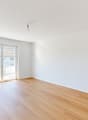 Wohnzimmer mit Balkon