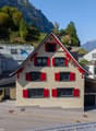 Voll erschlossen mit Parking