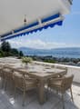 Terrasse mit See- und Bergblick