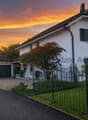 Exklusives Einfamilienhaus mit Doppelgarage - Traumhafte Sonnenuntergangsstimmung inklusive!