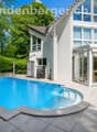Gartenoase mit Pool