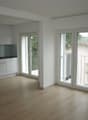 Küche mit Wohnzimmer & Balkon