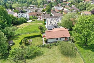 Einfamilien-/Ferienhaus mit Schwimmbad und Landanteil in Lugano-Cadro (3)