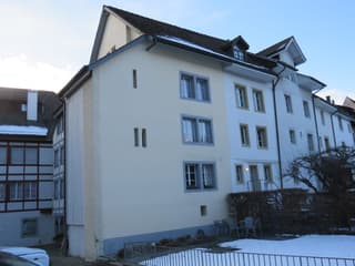 zu vermieten 3,5-Zimmer-Mais.-Dachwohnung in der Altstadt Zofingen (2)