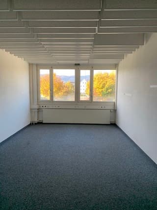 Surface de 30 m2 au 1er étage (2)