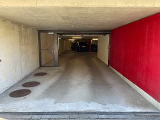 Auto- & Motorrad-Garagenplatz (Zollikerberg) (3)