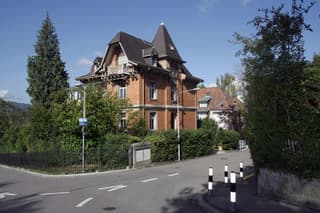 Villa am Zürichberg mit Wohnhaus (2)