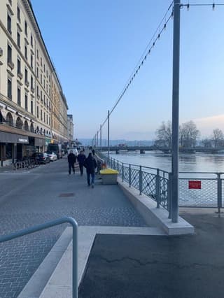 Office in Geneva (2)