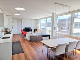 Möbliertes 3.5 Zimmer Design-Wohnung an bester Lage (2)