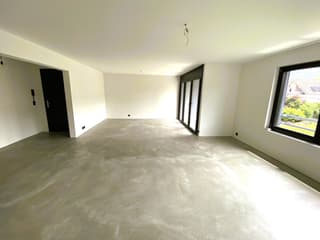 125 m2 allseitig besonnter Wohntraum in kleinerem MFH in Lausen (2)