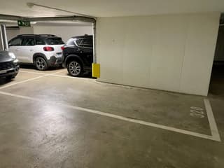 Secure, underground centrally located car park in Geneva (2)