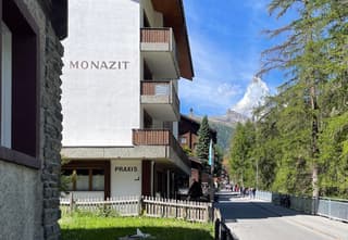 Zentrale 3 1/2 Zimmerwohnung in Zermatt (2)