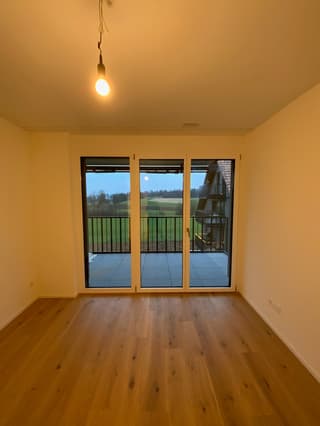 Moderne und hochwertige 3.5 Zimmer Neubau-Wohnung in Birchwil (4)