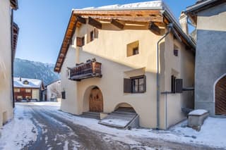 Historisches Engadinerhaus mit Umbaupotenzial in Bever bei St.  Moritz (2)