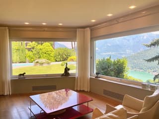 Vivere nel verde con tanta privacy e vista spettacolare a pochi passi da Lugano (2)