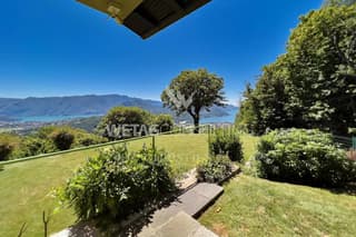 Lugano-Cademario: Villa zu verkaufen mit Aussicht auf zwei Arme des Luganersees, Aussenschwimmbad & Privatsphäre (2)