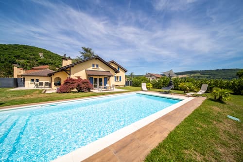 Superbe propriété avec piscine ,15 mn de Lausanne à Eclépens