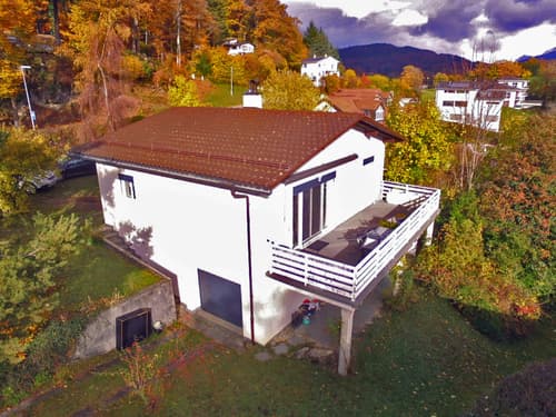 Jolie petite villa rénovée en 2014, vue lac et Alpes