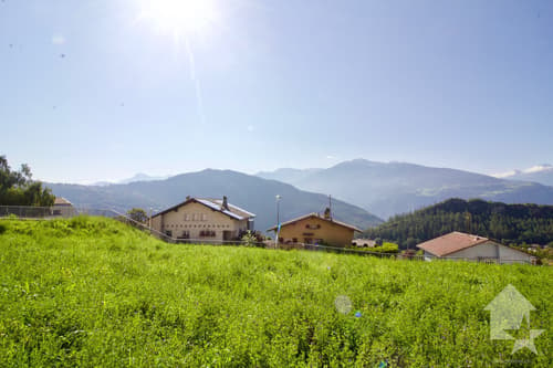 Joli terrain de 742m2 à Botyre avec une vue splendide sur les Alpes