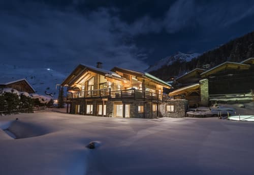 An extraordinary chalet in the highly exclusive Les Esserts area