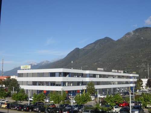 Centro Monda B, Camorino - Superficie di 68 mq ad uso ufficio