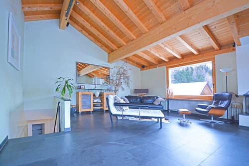 Geräumige und moderne 5-Zimmer-Maisonette-Dachwohnung