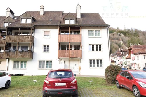 Charmant appartement de 4,5 pièces avec balcon en bordure du Doubs.