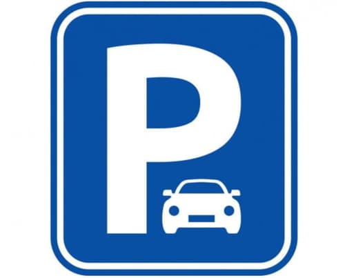 Gedeckter Parkplatz zu vermieten - per sofort!