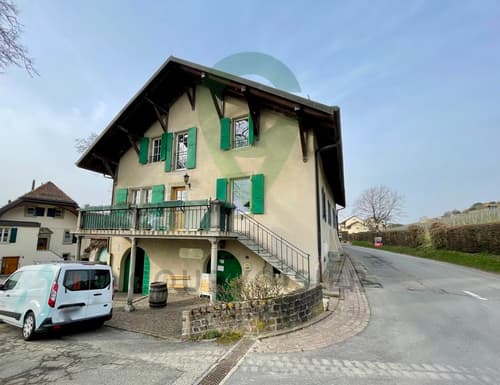 Grand duplex avec cachet en plein coeur du village de Bougy-Villars