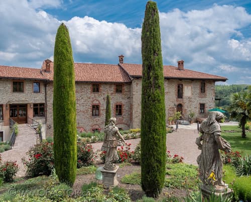 Historic property in the sunny hills of southern Piedmont